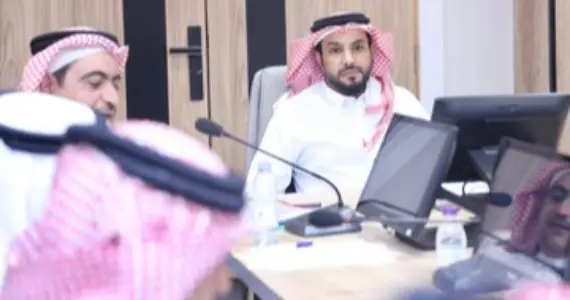 انتخاب "الحزوبر" رئيساً للجنة القطاع الرياضي بغرفة أبها و"آل معتق" نائباً له