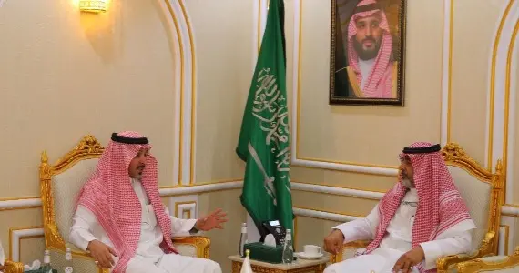 رئيس غرفة أبها يزور نظيره بغرفة الجوف